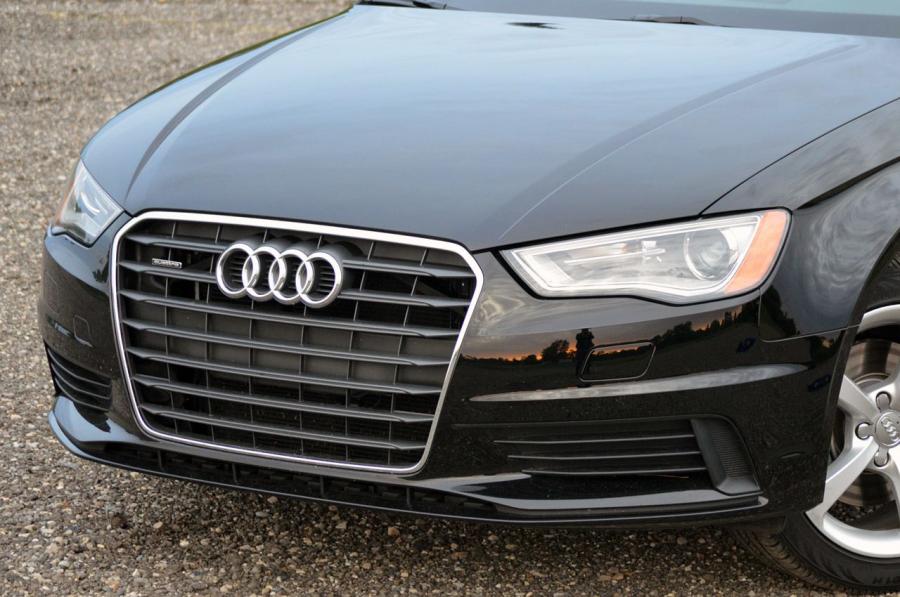 Детали экстерьера Audi A3 Sedan 2.0T Quattro (8V) 2014 года  (NA) (фото 61 из 88)
